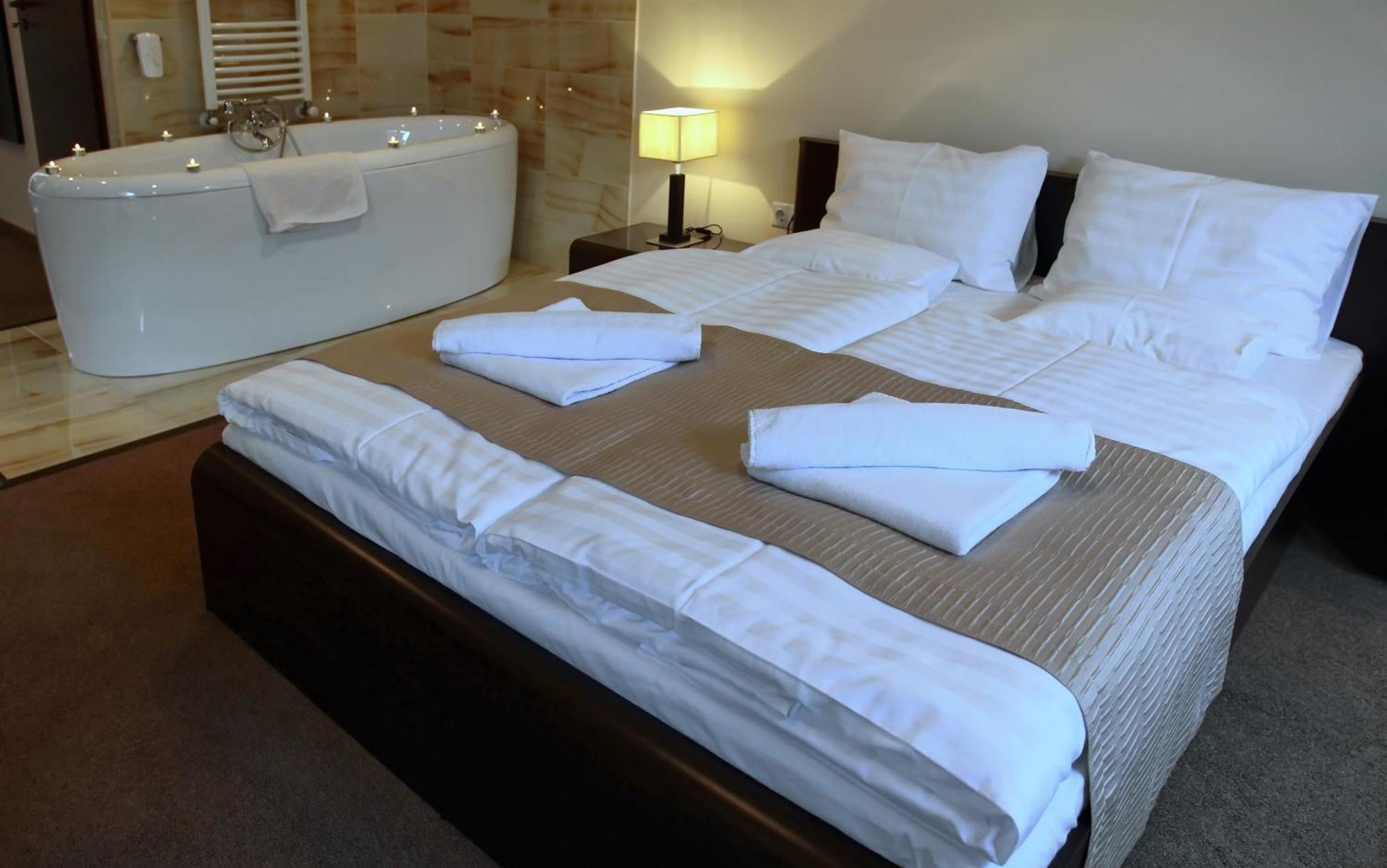 Hotel Brill Orosháza Стая снимка