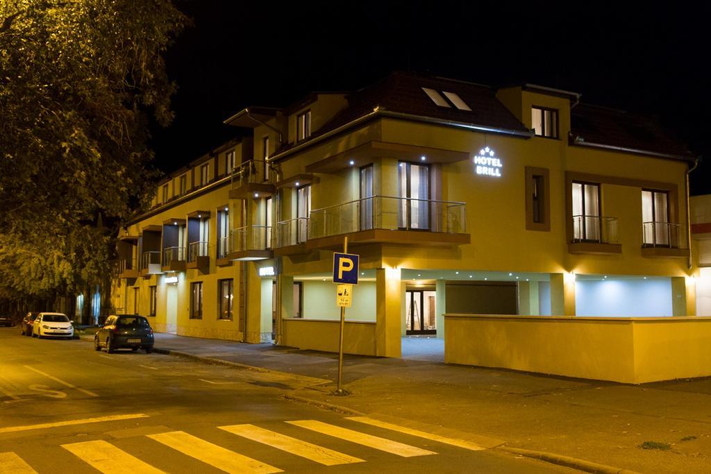 Hotel Brill Orosháza Екстериор снимка